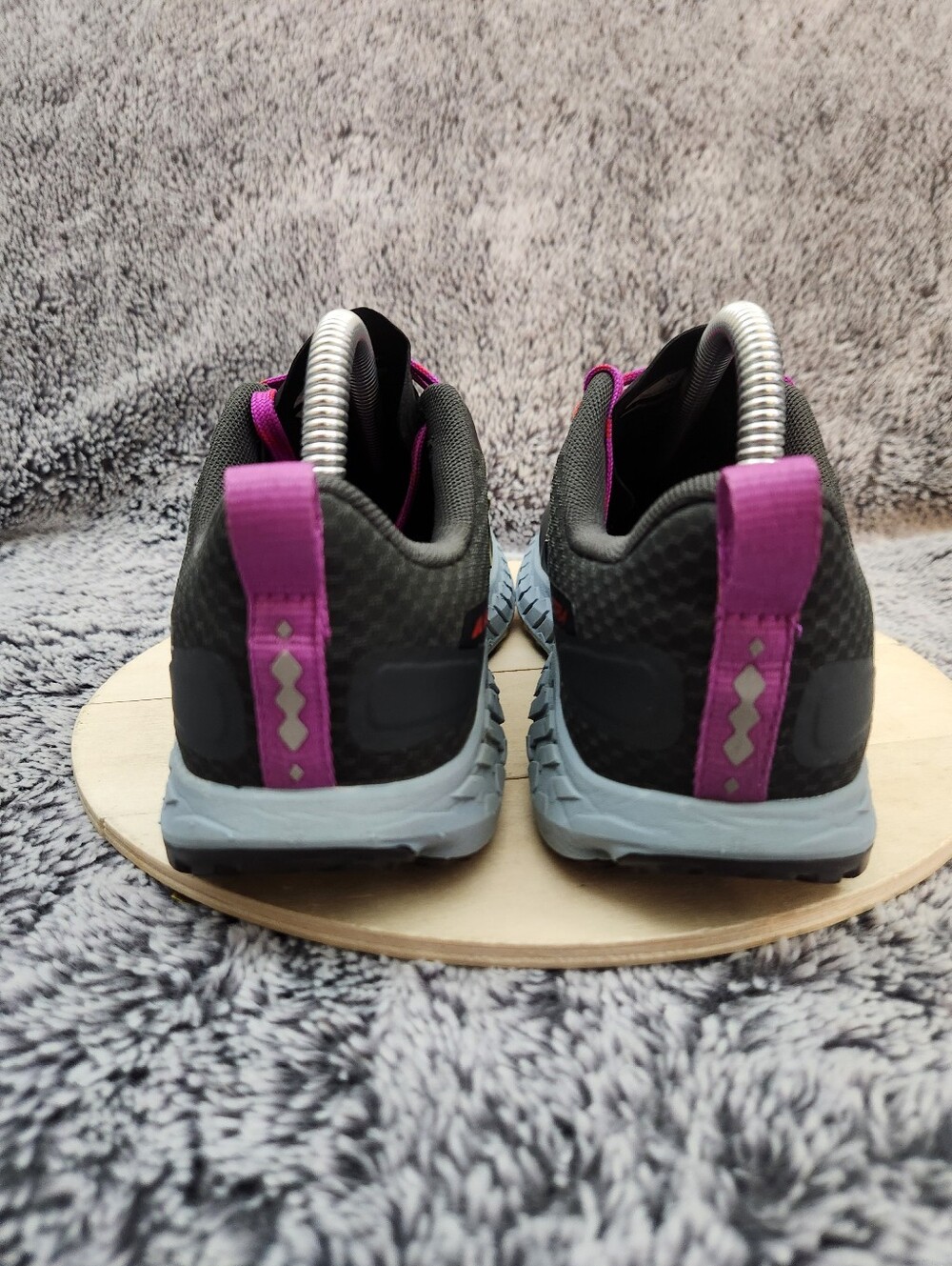 Altra outroad Trail Running Sneakers Gray Fuchsia Hiking Walk Womens Size 8.5 - Picture 7 of 9